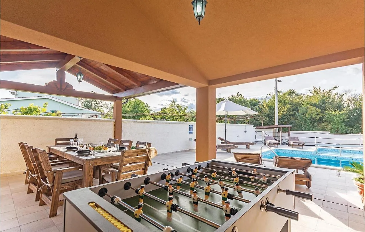 Beautiful Home In Marcana With Kitchen